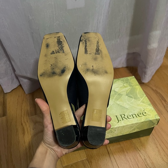 Like New J. Reneé Navy Lizard Embossed Slingback Block Kitten Heel Pumps - Picture 7 of 7